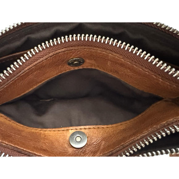 Vilenca Holland Crossbody Clutch Bag Wristlet Brown Leather Zip Pockets Compact - Picture 14 of 15